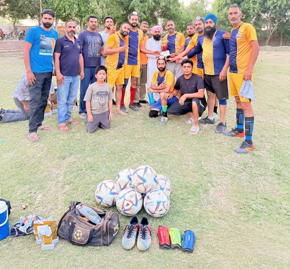 Bhavdin football team with trophy